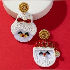 Beaded Santa Claus and Mrs. Claus Mix n’ Match Earrings.